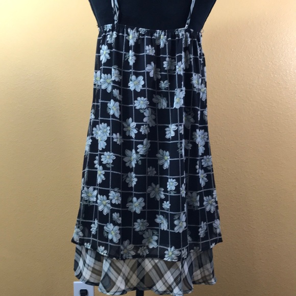 Floral & Plaid Dress - Picture 6 of 6